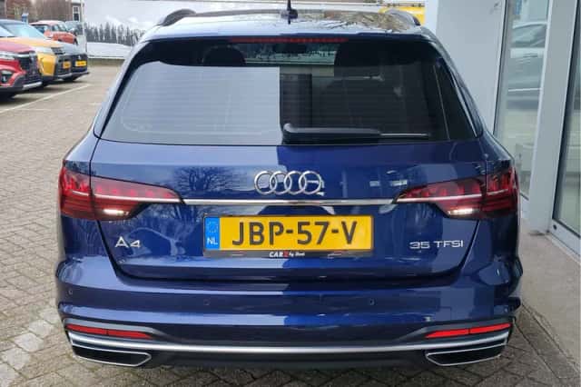 Audi A4 (2024) thumbnail 4