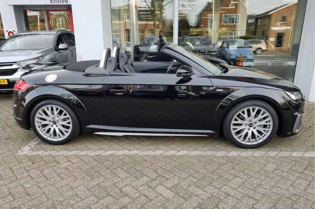 Audi TT (2019) thumbnail 6