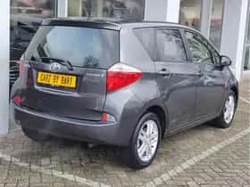 Toyota Verso-S (2013) thumbnail 5