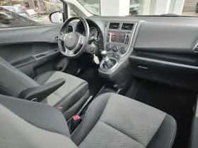 Toyota Verso-S (2013) thumbnail 9