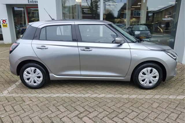 Suzuki Swift (2026) thumbnail 6