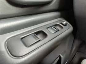 Suzuki Jimny (2016) thumbnail 21