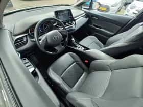 Toyota C-HR thumbnail 13