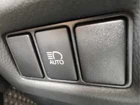 Toyota C-HR thumbnail 30