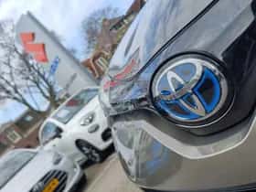 Toyota C-HR thumbnail 43