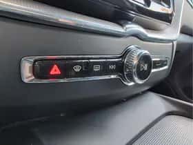 Volvo XC60 thumbnail 18