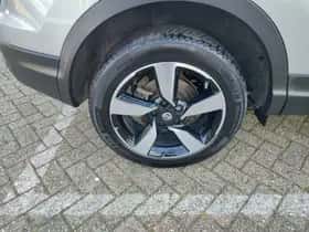 Nissan Qashqai thumbnail 32
