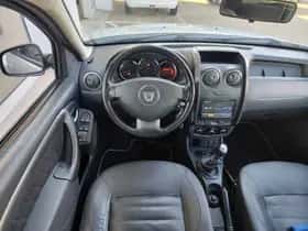Dacia Duster (2015) thumbnail 12
