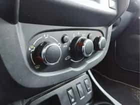 Dacia Duster (2015) thumbnail 16