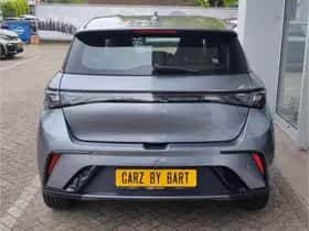 BYD Dolphin (2023) thumbnail 4