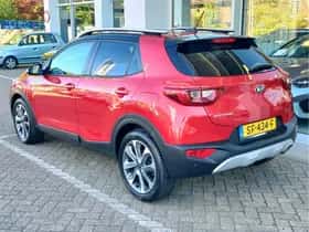 Kia Stonic (2018) thumbnail 3