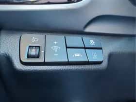 Kia Stonic (2018) thumbnail 25