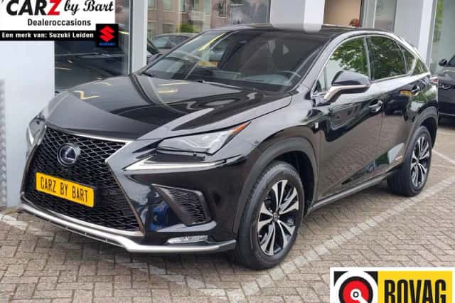 Lexus NX (2019) thumbnail 1