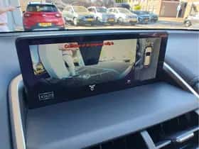 Lexus NX (2019) thumbnail 35