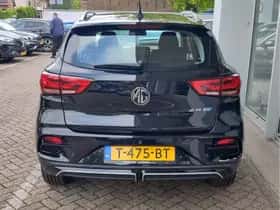 MG MG ZS (2023) thumbnail 4