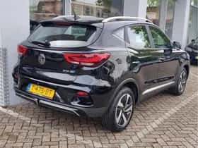 MG MG ZS (2023) thumbnail 5