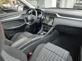 MG MG ZS (2023) thumbnail 9