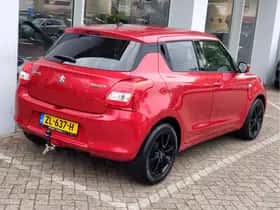 Suzuki Swift (2018) thumbnail 5