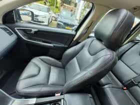 Volvo XC60 (2013) thumbnail 33