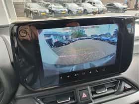 Suzuki Swift (2025) thumbnail 23