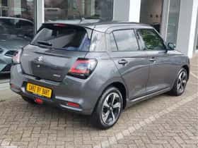 Suzuki Swift (2025) thumbnail 5