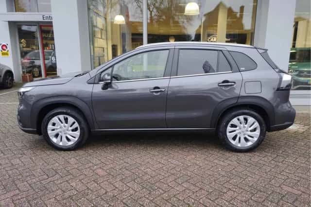 Suzuki S-Cross (2026) thumbnail 2