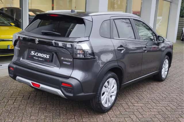 Suzuki S-Cross (2026) thumbnail 5