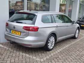 Volkswagen Passat (2016) thumbnail 5