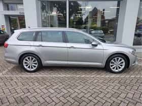 Volkswagen Passat (2016) thumbnail 6