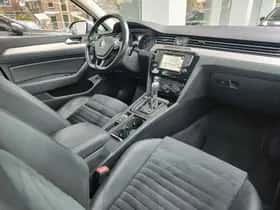 Volkswagen Passat (2016) thumbnail 9