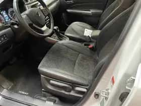 Suzuki Vitara (2023) thumbnail 11