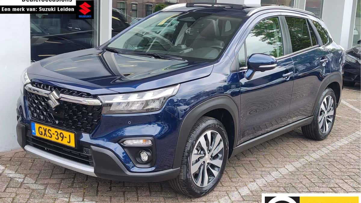 Suzuki S-Cross (2024) — foto 1
