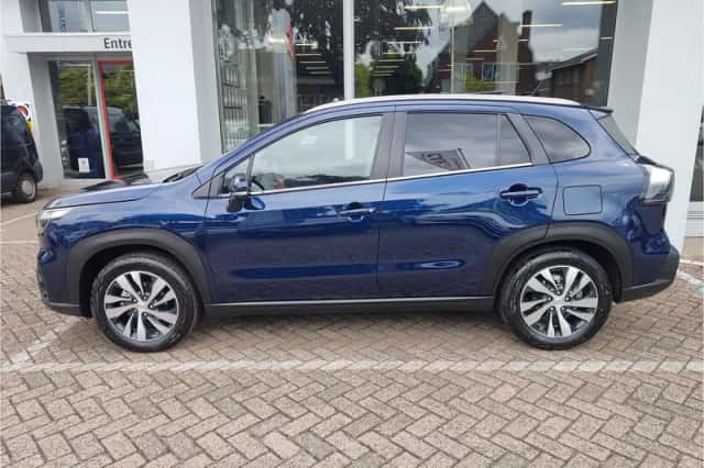 Suzuki S-Cross (2024) thumbnail 2
