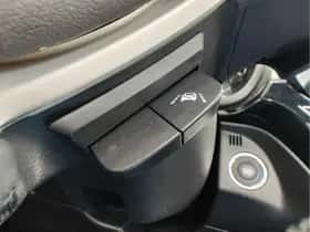 Suzuki S-Cross (2024) thumbnail 25