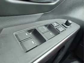 Suzuki S-Cross (2024) thumbnail 27