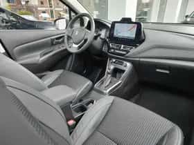 Suzuki S-Cross (2024) thumbnail 9