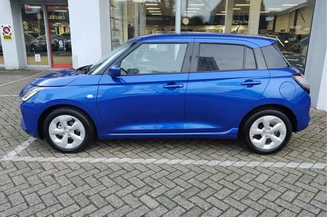 Suzuki Swift (2026) thumbnail 2