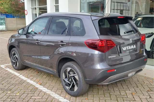 Suzuki Vitara (2025) thumbnail 3