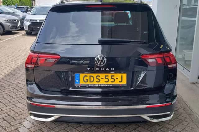 Volkswagen Tiguan (2021) thumbnail 4