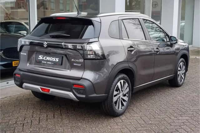 Suzuki S-Cross (2026) thumbnail 5
