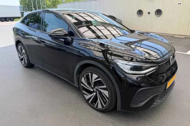 Volkswagen ID.5 (2024) thumbnail 3