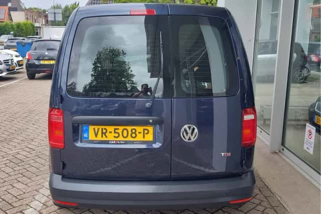 Volkswagen Caddy (2015) thumbnail 4