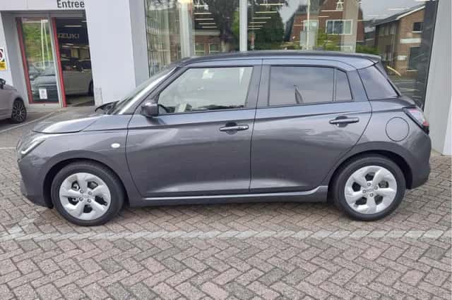 Suzuki Swift (2026) thumbnail 2