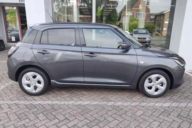 Suzuki Swift (2026) thumbnail 6