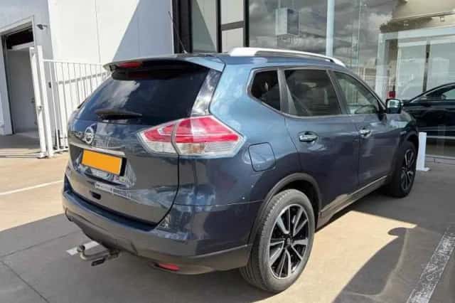 Nissan X-Trail (2016) thumbnail 5
