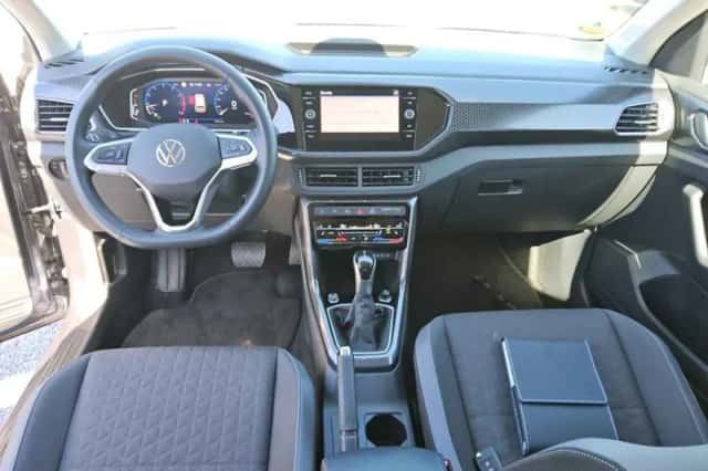 Volkswagen T-Cross (2023) thumbnail 6