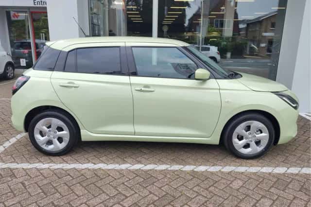Suzuki Swift (2026) thumbnail 6
