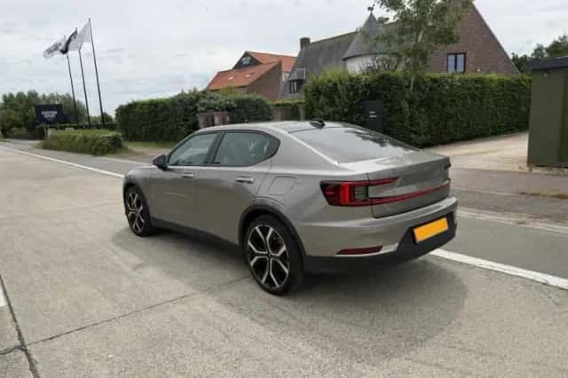Polestar 2 (2021) thumbnail 4