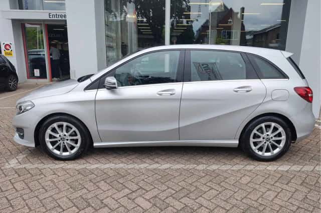 Mercedes-Benz B-Klasse (2015) thumbnail 2