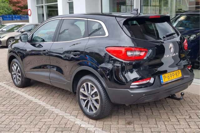 Renault Kadjar (2021) thumbnail 3